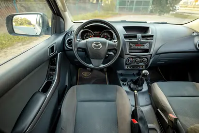 2020 Nissan NAVARA 缩略图 9