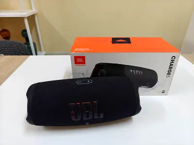 JBL Charge 5 Portable Bluetooth Speaker - Black (Good Condition)