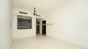 PEACEFUL LOCATION SEMI CLOSED KITCHEN NO SEPARATE CHILLER