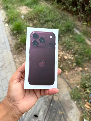 Iphone 18 pro 512GB physical sim Active