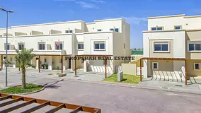 Ready To Occupy|3BR Single Row Villa|Family Community