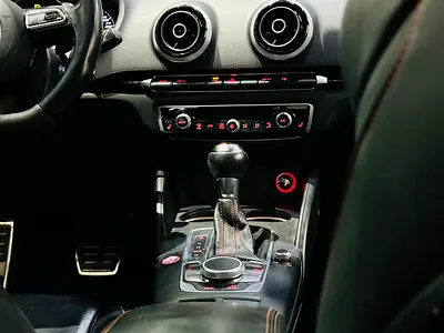 صورة مصغرة 12 لـ 2016 AUDI RS3