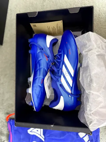 Adidas football shoes ELITES