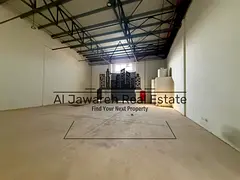 Warehouse for Rent in Umm Al Quwain – Main Road with Bathroom A well-located warehouse is availabl