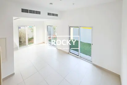 Spacious Layout | Family Community | Vacant Unit