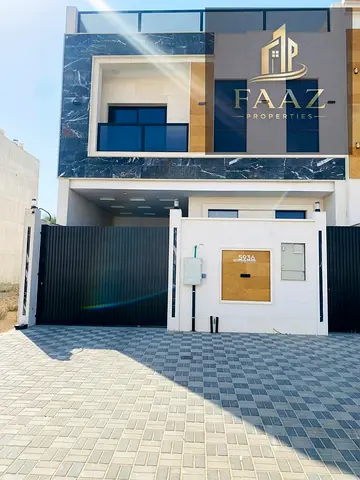 فيلا جديدة كلياً مكونة من 5 غرف نوم للإيجار في حي الياسمين، عجمان