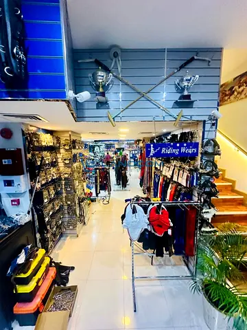 PRIME FITTED SHOP FOR RENT SHEIK ZAYED ROAD