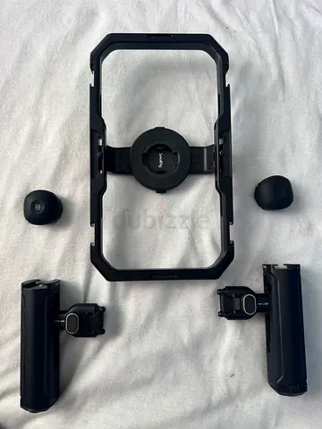 Smallrig Universal Phone Cage with Dual Bluetooth Wireless Handle