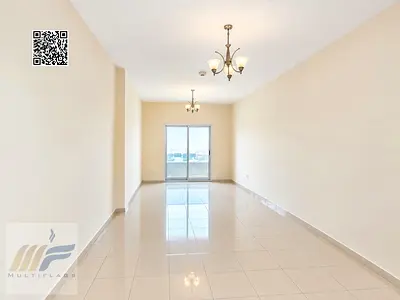 شقة فاخرة ومريحة بغرفة ماستر وحمامين وبلكونة جميلة، مع مسبح وجيم وباركنغ خاص، مثالية للإقامة والاسترخاء في أجواء راقية ومميزة