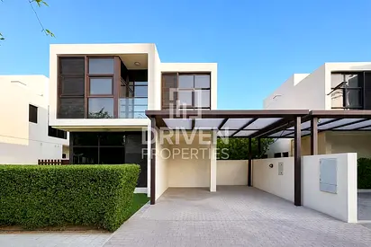 Park View | Large Layout | Private Balcony | Clean