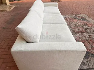 Comfortable The _/ One feather 🪶 filled Sofa Beige Like new Condition
