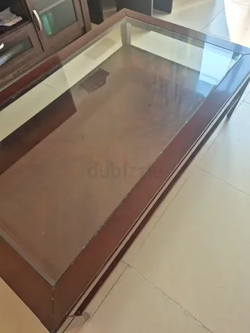 Coffee table /Center table - solid frame, good condition