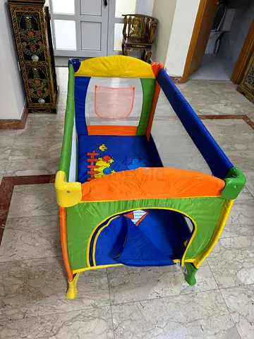 Baby foldable bed + mattress free