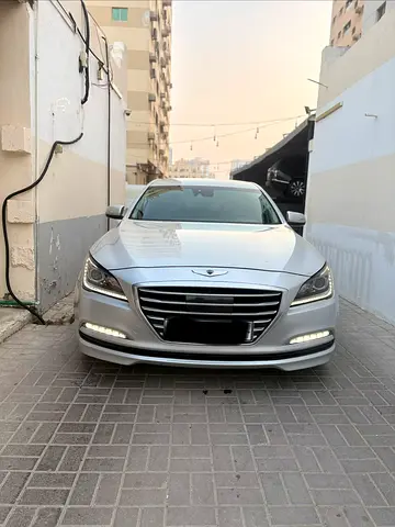 صورة 1 لـ 2019 Genesis G80