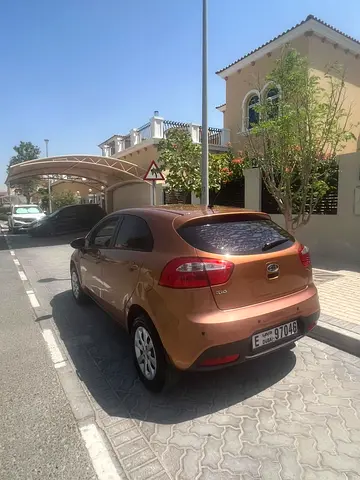 2013 KIA RIO 照片 4