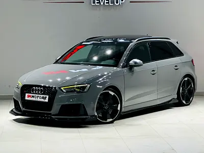 صورة 9 لـ 2016 AUDI RS3
