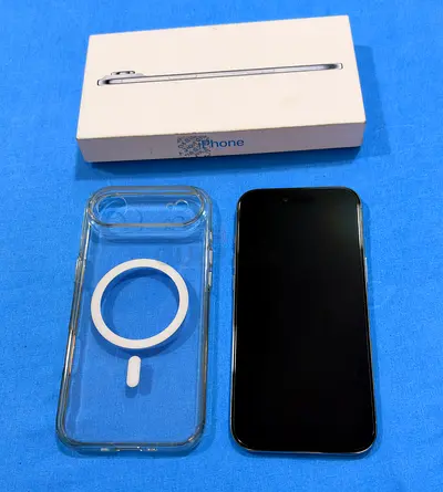 iPhone 17 Air 256GB White