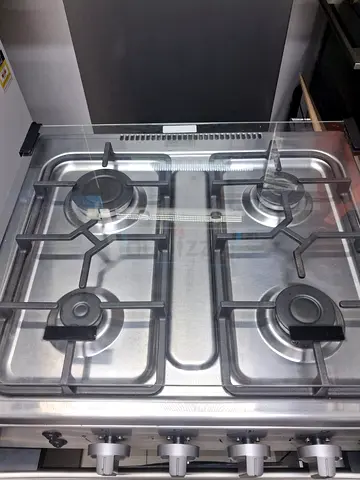 Stainless Steel 4-Burner Gas Cooker / Stove - Good Condition
