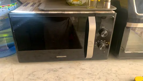 Samsung Compact Microwave Oven - Used, Good Working Condition
