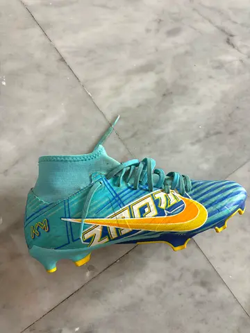 Football Shoes Premium