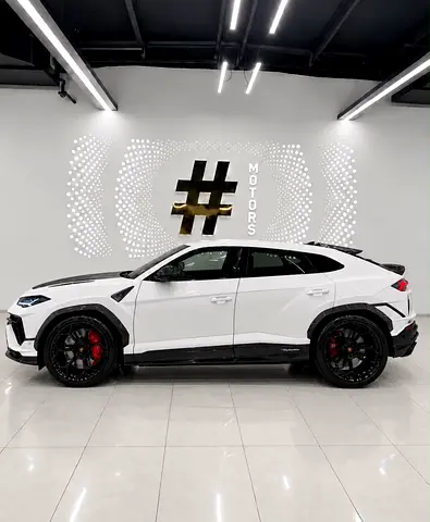 Lamborghini URUS Performante