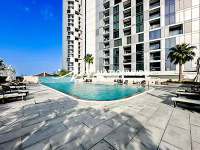 Sophisticated 3BR | Best Location | Urban Living