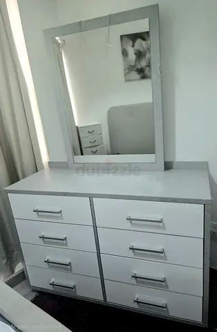 Dresser table & Ottoman