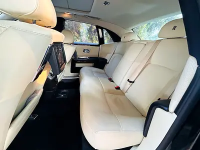 2010 ROLLS-ROYCE GHOST — миниатюра 16