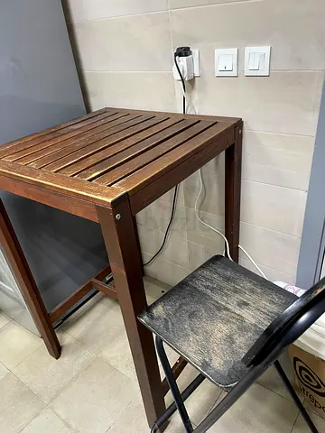 Wooden bar table with folding stool - used, sturdy with 4 high chairs