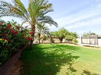 Fully Upgraded | 2Br+Maid | Private garden