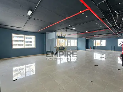30 days free | Parking free | Spacious | unique layout | Bright | Prime Location