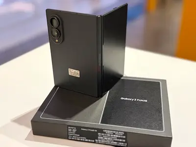 Samsung Galaxy Fold 8 256GB Open Box 12 Months Warranty