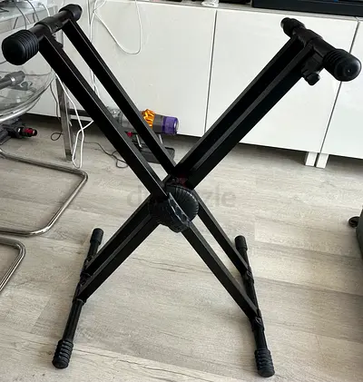 Bespeco Adjustable X-style Keyboard Stand - Heavy Duty, Foldable