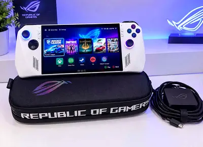 Rog ally z1 extreme 512ssd with dock station and 512gb sd and original bag - like new