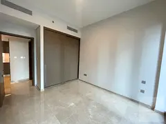 Best Price-Middle Floor-Prime Location-One Bed