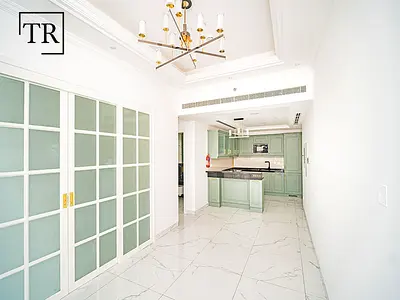 Quality Finishes |Spacious| Butterfly Garden View