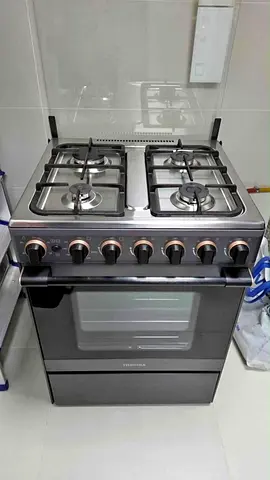 Toshiba New Mode Black Colour Gas cooker 4 burner excellent condition
