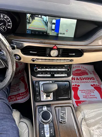 2017 Genesis G90 — миниатюра 16