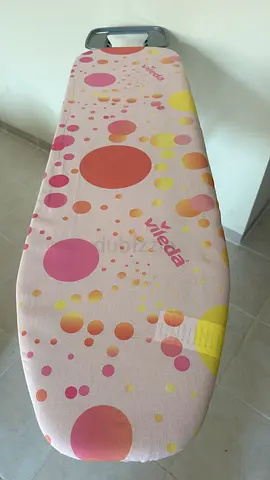 Vileda Neo Ironing Board + Siemens 1800W Steam Iron + Extra Cover