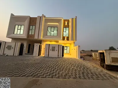 Three-Story Townhouse Villa with Full Central Air Conditioning