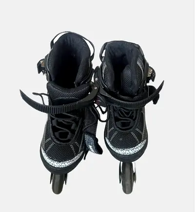 Roller skate