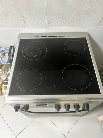 Used stainless steel electric ceramic hob with oven (4 burners) - good condition