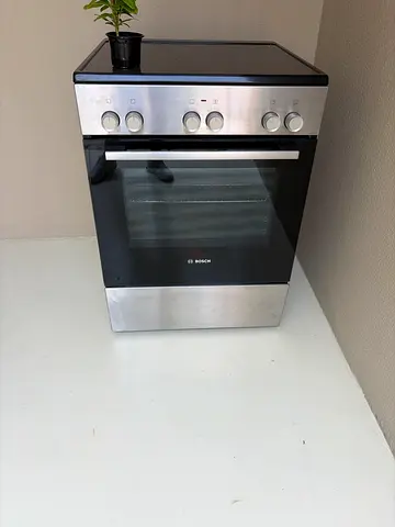 Bosch freestanding electric oven with ceramic hob - good condition