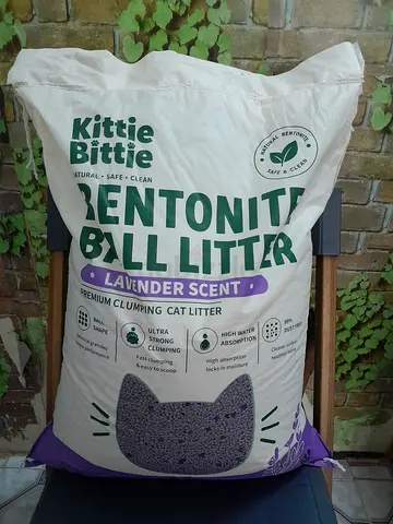Bentonite Cat Litter 25L