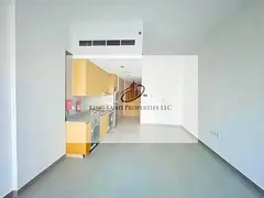 A Medium studio is available for rent in Al Mamsha
