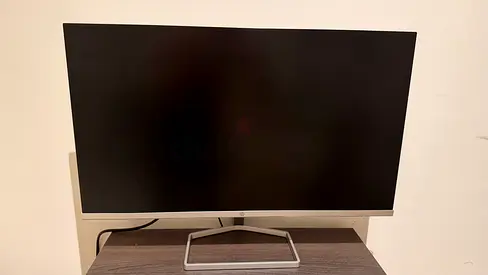 27-inch HP Monitor with Slim Bezel - Excellent Condition