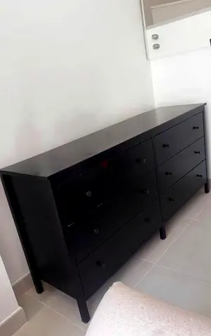 Black 6-Drawer Dresser