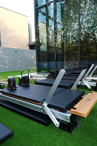 MERRITHEW/STOTT PILATES - SPX Reformer Beds