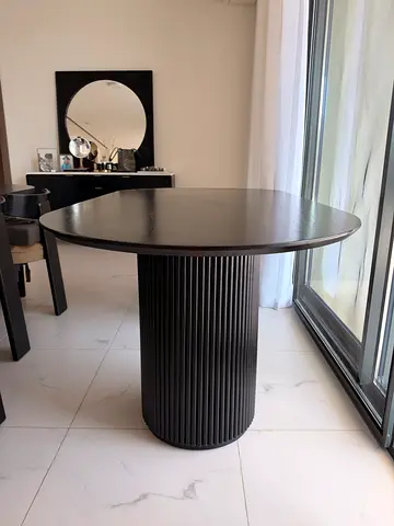 Loom collection Wood Ovel Black Dining Table with fluted Base