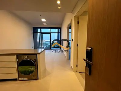 Gated Community // 1 BR With High Standard Living Style // Gym Pool